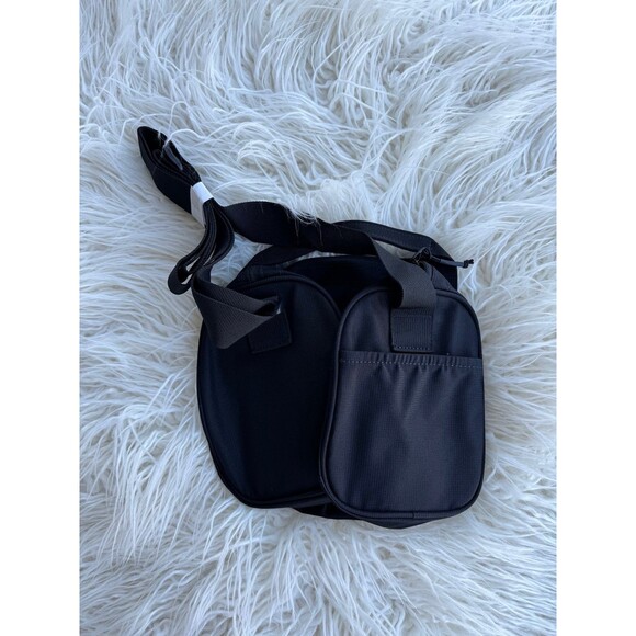 Gymshark Actice Holdall Mini Black - Picture 8 of 8